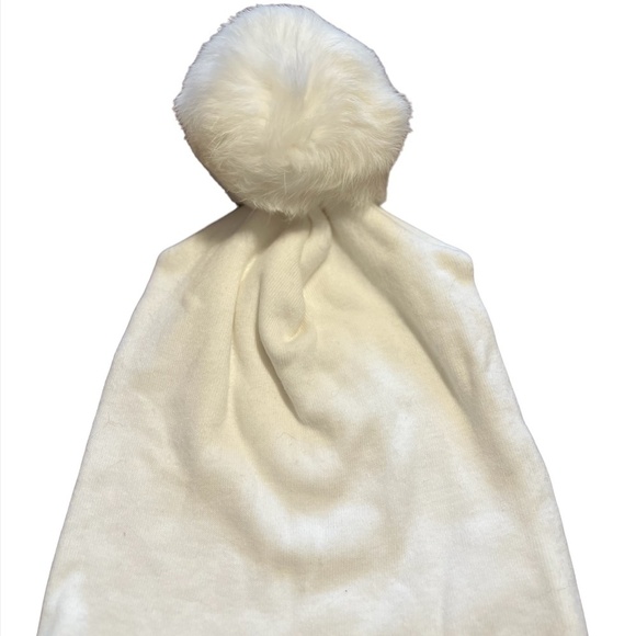 Oh Baby Kids Hat Size S White Beanie Knit Pull On Pom Pom Cream Fluffy Winter - Picture 1 of 8